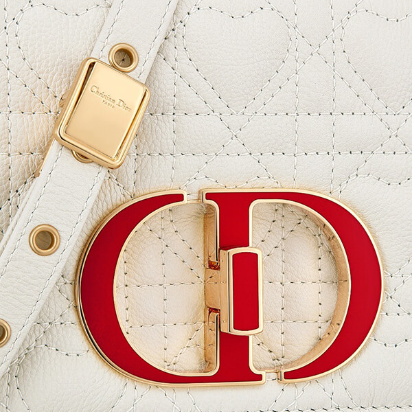 すぐ届くディオールamour ディオール CARO スモールバッグコピー M9241WNGI_M030